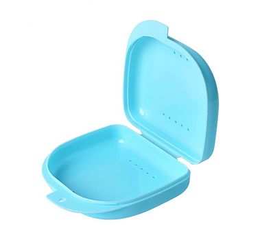 Y-Kelin Retainer Box Container Light Blue RRP £2.99 CLEARANCE XL £1.99